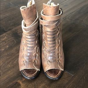 RARE FIND FREEBIRD by Steven Eagle booties